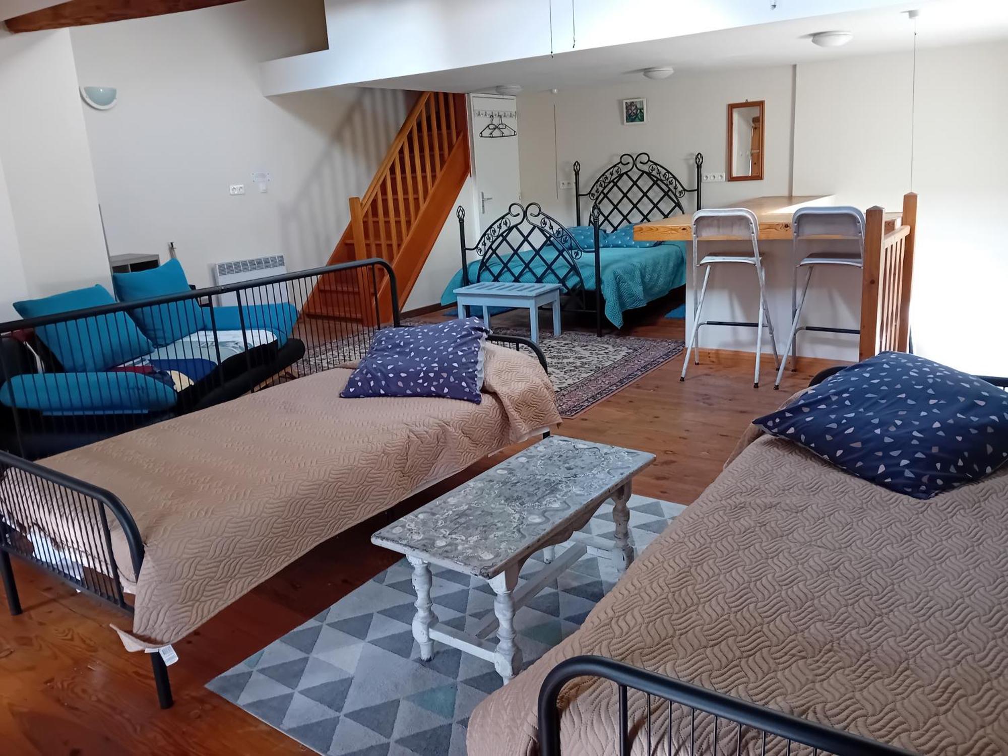 Gazelle Guest House&Art Gallery Ruffec  Extérieur photo
