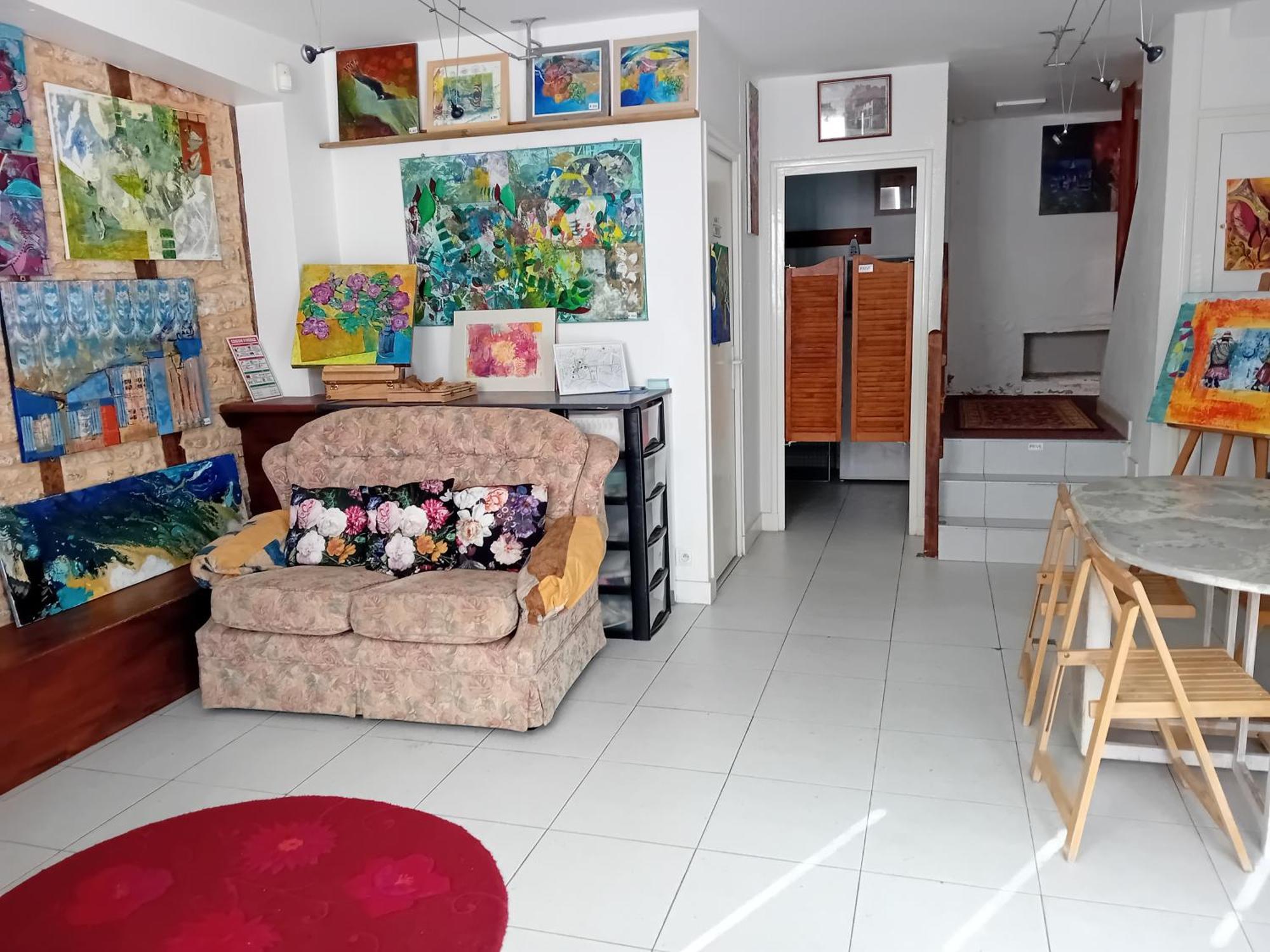 Gazelle Guest House&Art Gallery Ruffec  Extérieur photo